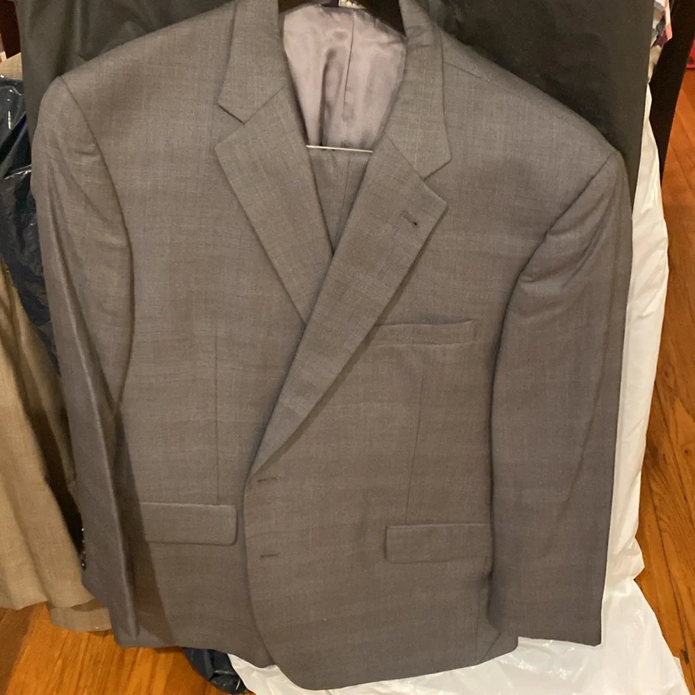 Men’s, Jos A. Bank, Grey, 2-Button Business Suit, Size: 48R